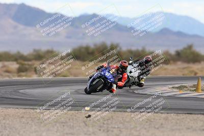 media/Nov-16-2025-Race Pace (Sun) [[8c5fa54630]]/Non Verified Riders (1st 20 Minutes)/5-Turn 15 (110pm)/